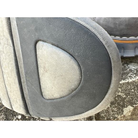 M's Cole Haan gray suede Chukkas 10 Med. lace up Zerogrand - Picture 7 of 9